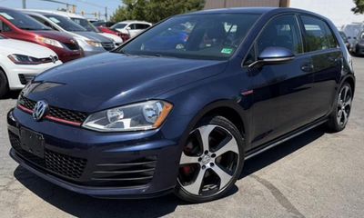 2017 Volkswagen Golf GTI S Sport SE