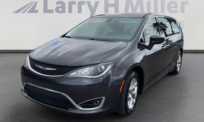 2018 Chrysler Pacifica Touring Plus