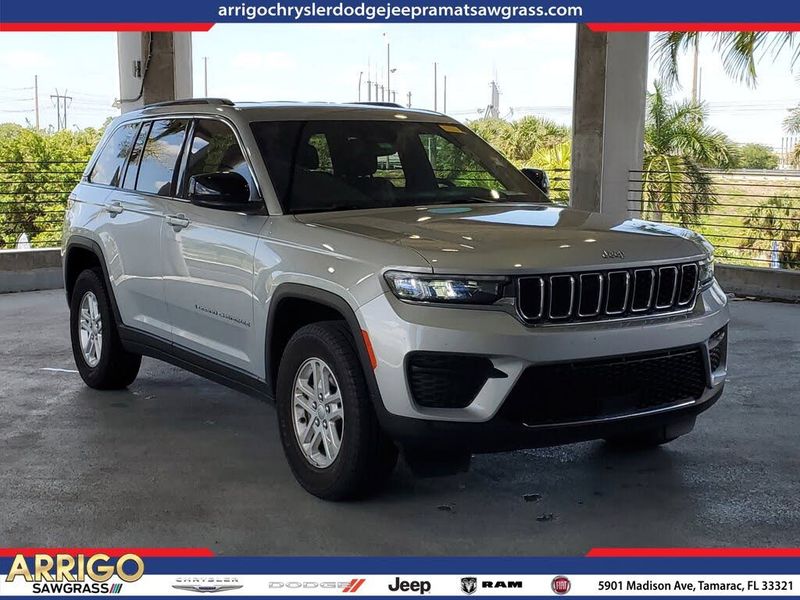 2024 Jeep Grand Cherokee — a typically priced live listing
