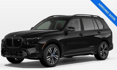 2027 BMW X7 M60I