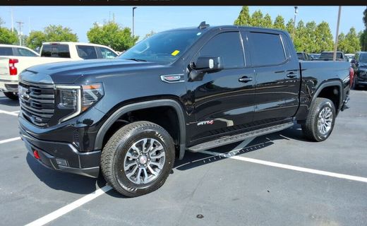 2022 GMC Sierra AT4