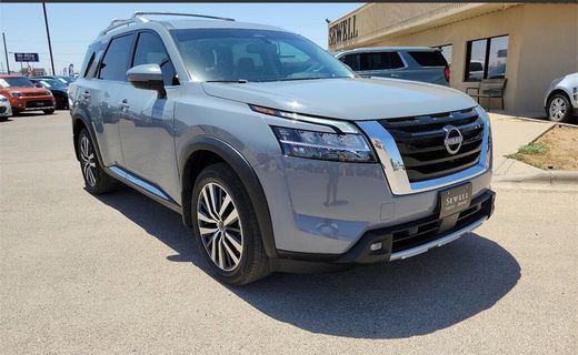 2022 Nissan Pathfinder Platinum