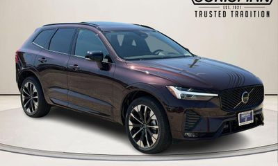 2026 Volvo XC60 Plus Dark