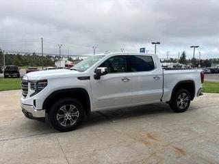 2026 GMC Sierra SLT