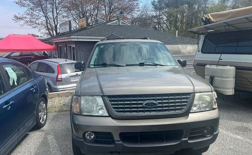 2004 Ford Explorer XLT