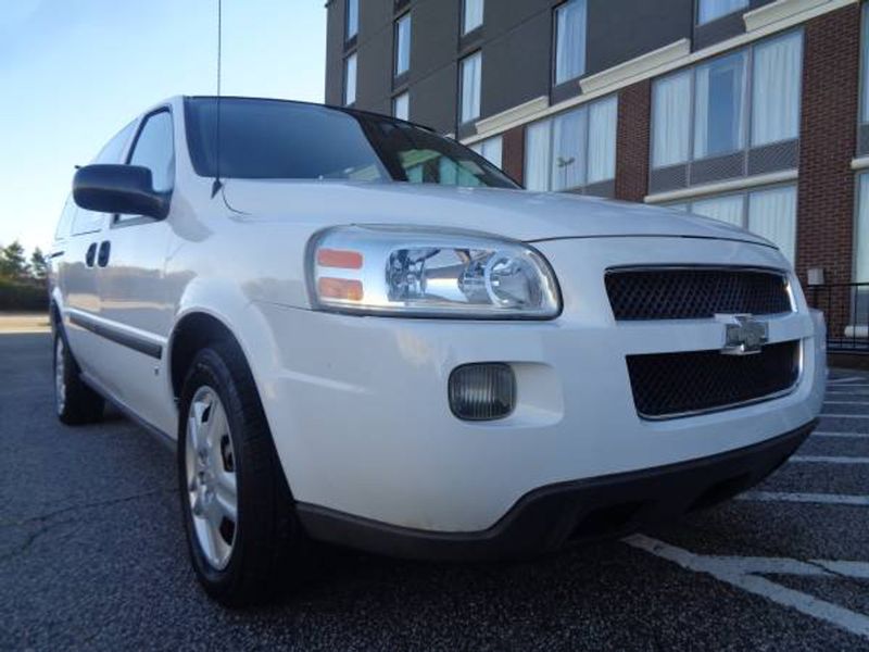 Representative 2008 Chevrolet Uplander photo