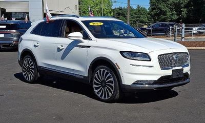 2023 Lincoln Nautilus BLK Label
