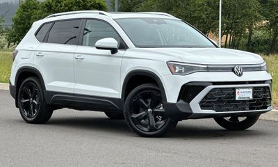 2026 Volkswagen Taos 4Motion SEL