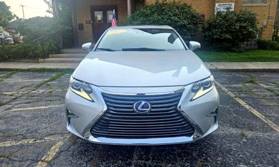 2017 Lexus ES 300H