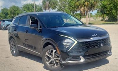 2023 Kia Sportage EX
