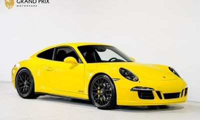 2015 Porsche 911 S GTS 4S