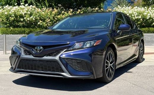 2021 Toyota Camry SE