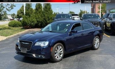 2015 Chrysler 300 Limited