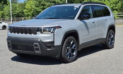 2026 Jeep Cherokee Laredo Limited
