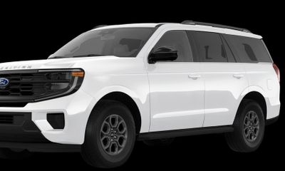2027 Ford Expedition Active