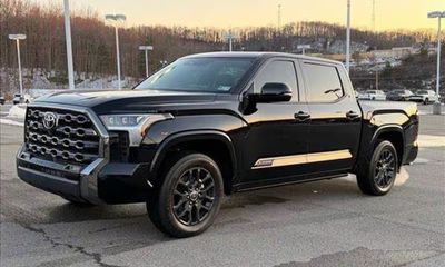 2022 Toyota Tundra Platinum