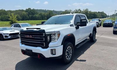 2022 GMC Sierra HD AT4