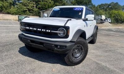 2026 Ford Bronco Base
