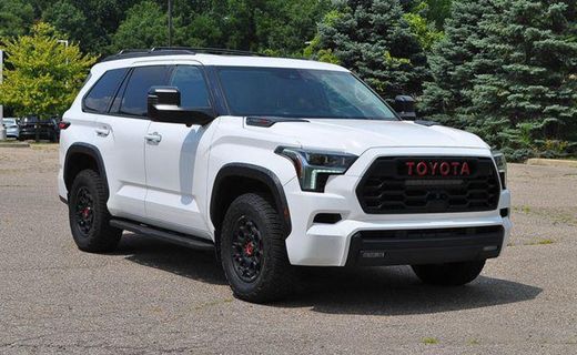 2023 Toyota Sequoia Platinum