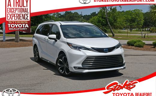 2025 Toyota Sienna Platinum