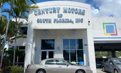 2008 Lincoln Town CAR Signature Limited