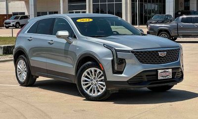 2024 Cadillac XT4 Luxury
