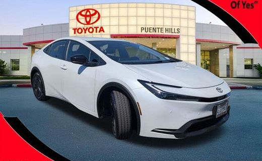 2025 Toyota Prius LE