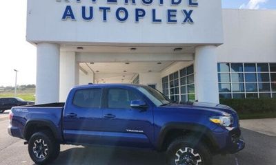 2023 Toyota Tacoma SR5