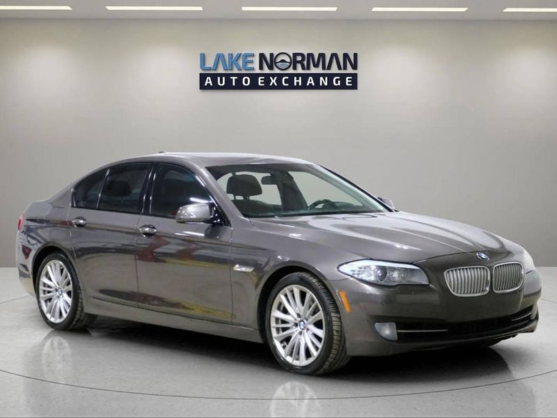 2011 Bmw 5 Series — a typically priced live listing