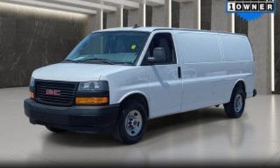 2022 GMC Savana 2500