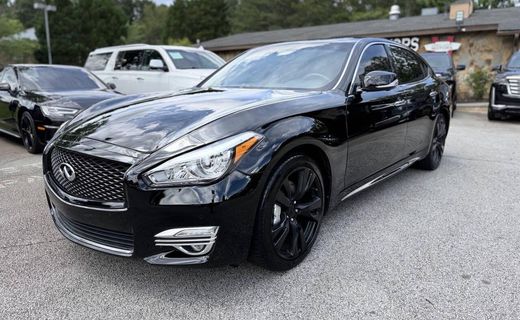 2015 Infiniti Q70L