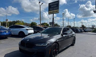 2023 BMW M550i xDrive