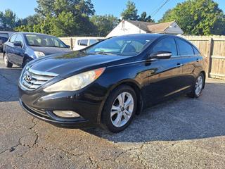 2011 Hyundai Sonata Middle Level