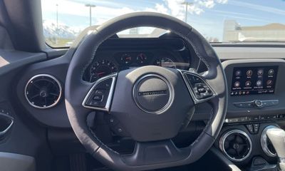 2023 Chevrolet Camaro 2LT 3LT