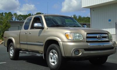 2004 Toyota Tundra SR5