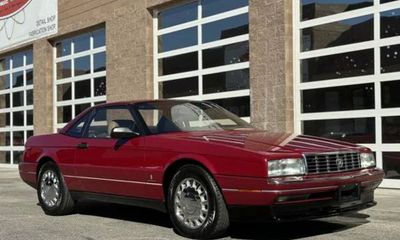 1993 Cadillac Allante Base