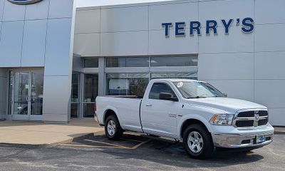 2018 Ram 1500 SLT