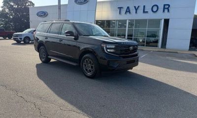2026 Ford Expedition Active