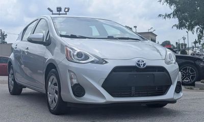 2015 Toyota Prius C Four FOR