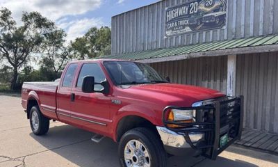 1999 Ford F-250 Base