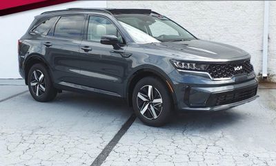 2022 Kia Sorento S