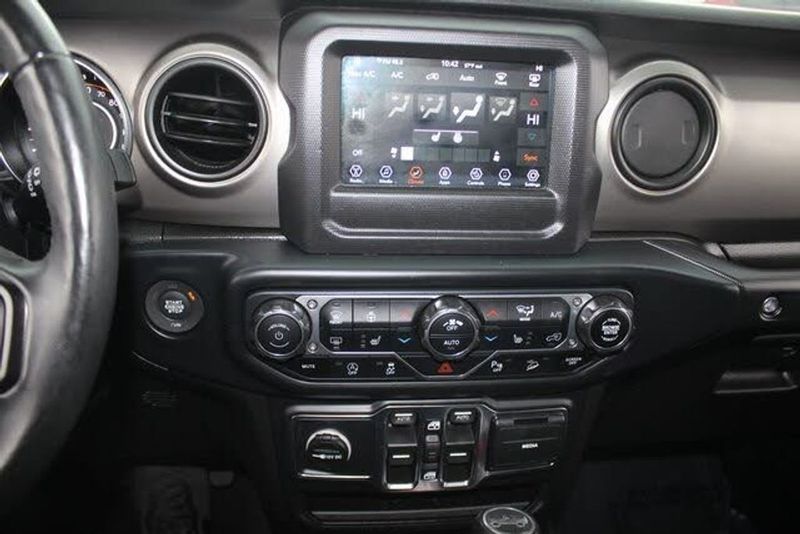 2019 Jeep Wrangler — a typically priced live listing