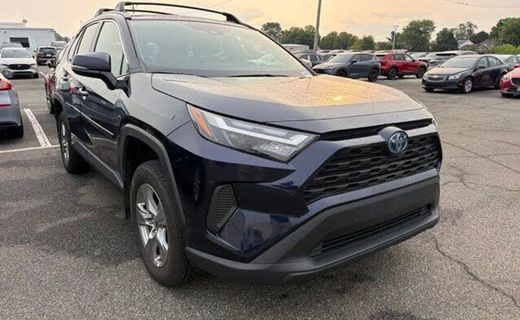 2024 Toyota RAV4 XLE