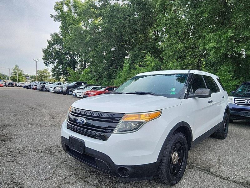 2015 Ford Explorer — a typically priced live listing
