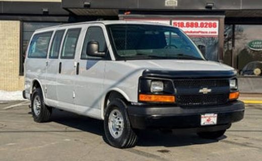 2018 Chevrolet Express LS