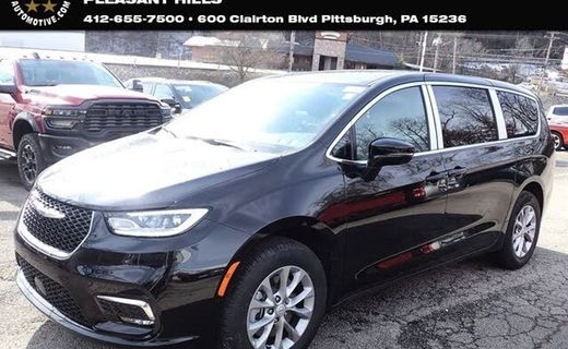 2026 Chrysler Pacifica Select