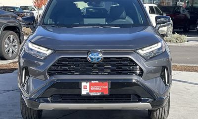 2023 Toyota RAV4 XSE