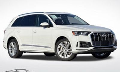 2023 Audi Q7 Quattro Premium Plus