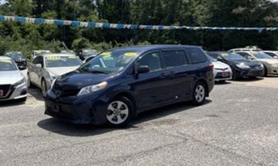 2017 Toyota Sienna LTD Premium XLE
