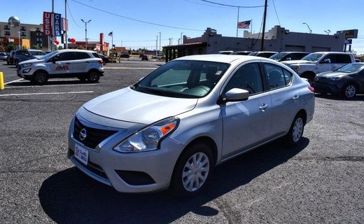 2019 Nissan Versa SV